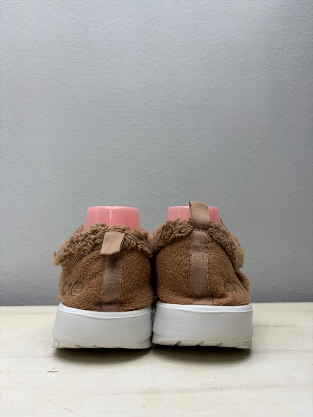 OOfos OOcoozies Low Recovery Shoes Size 9.5 - Picture 5 of 8